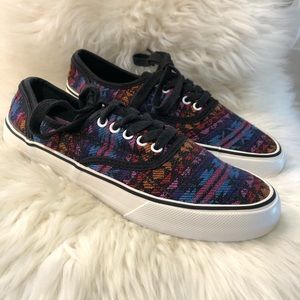 Serape Mossimo sneakers EUC
